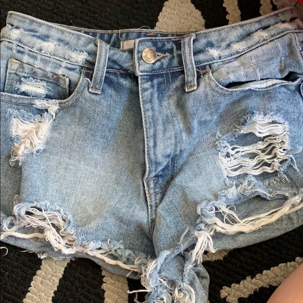 Klique B. Shorts